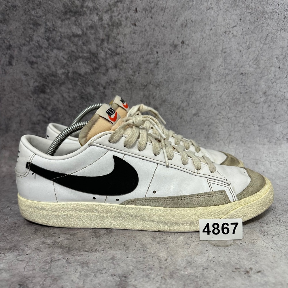 Nike Blazer Low 77 Vintage Mens Size 10 White Black DA6364-101 Retro Sneakers